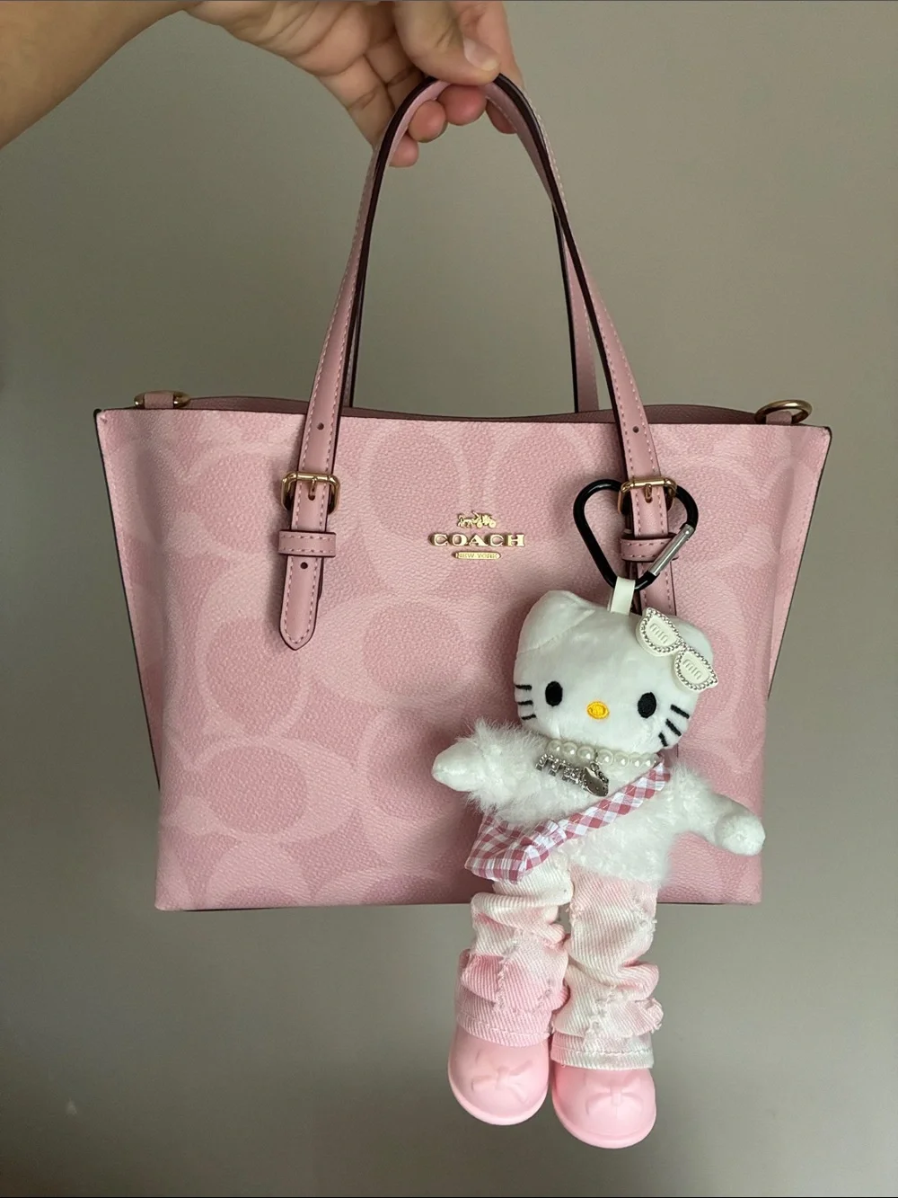 White Hello Kitty Fashion Diva Plush Keychain Bag Charm